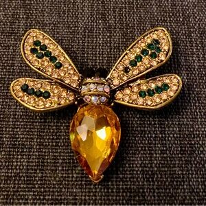 Charming Gold and Black Wasp Brooch